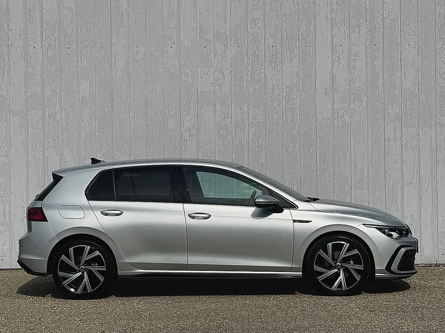 Volkswagen Golf 1,5 eTSI R-Line DSG Silber - 2
