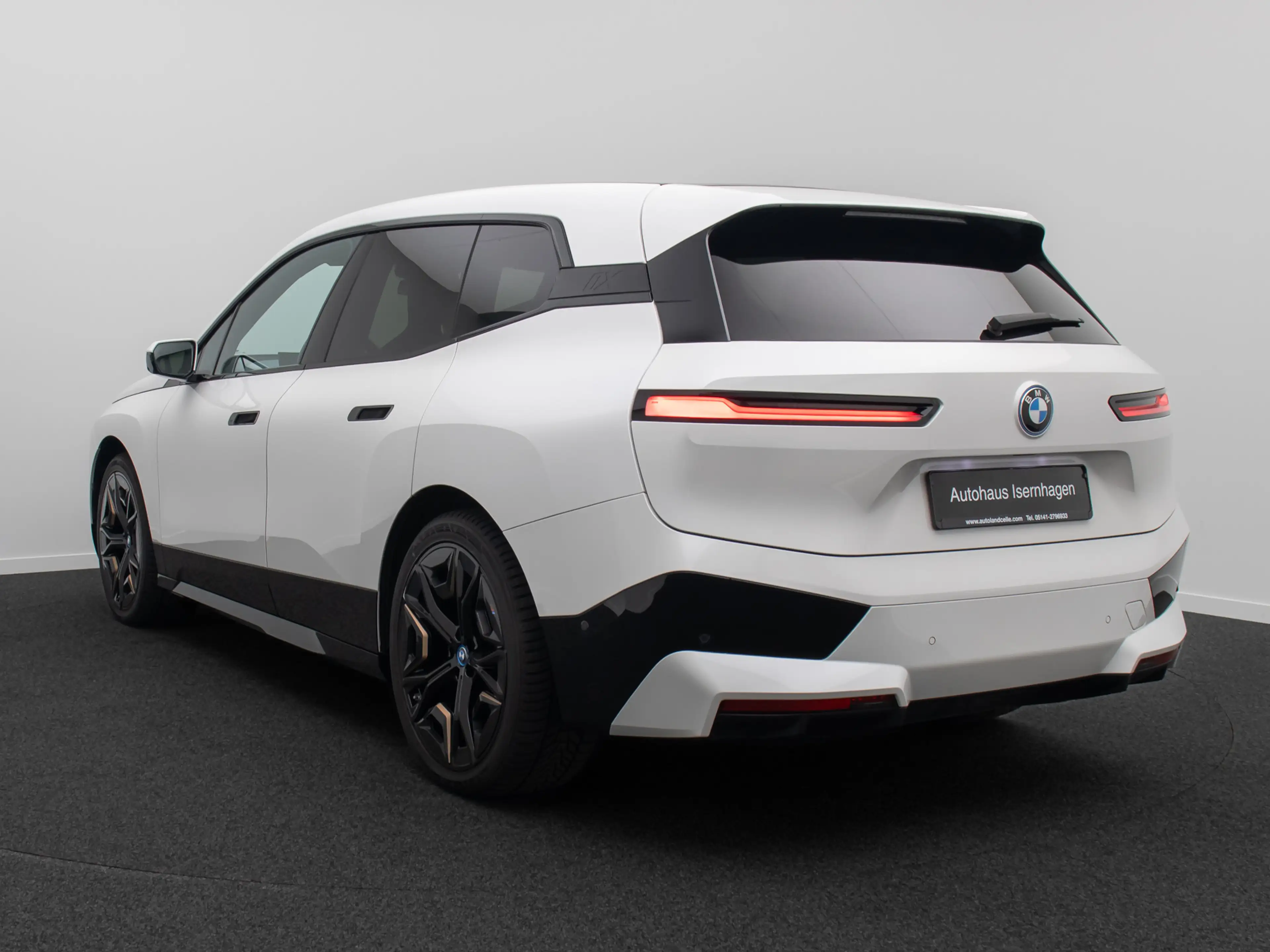 BMW iX Sport 360°SkyLounge H K SoftClose 22Zoll — photo 9