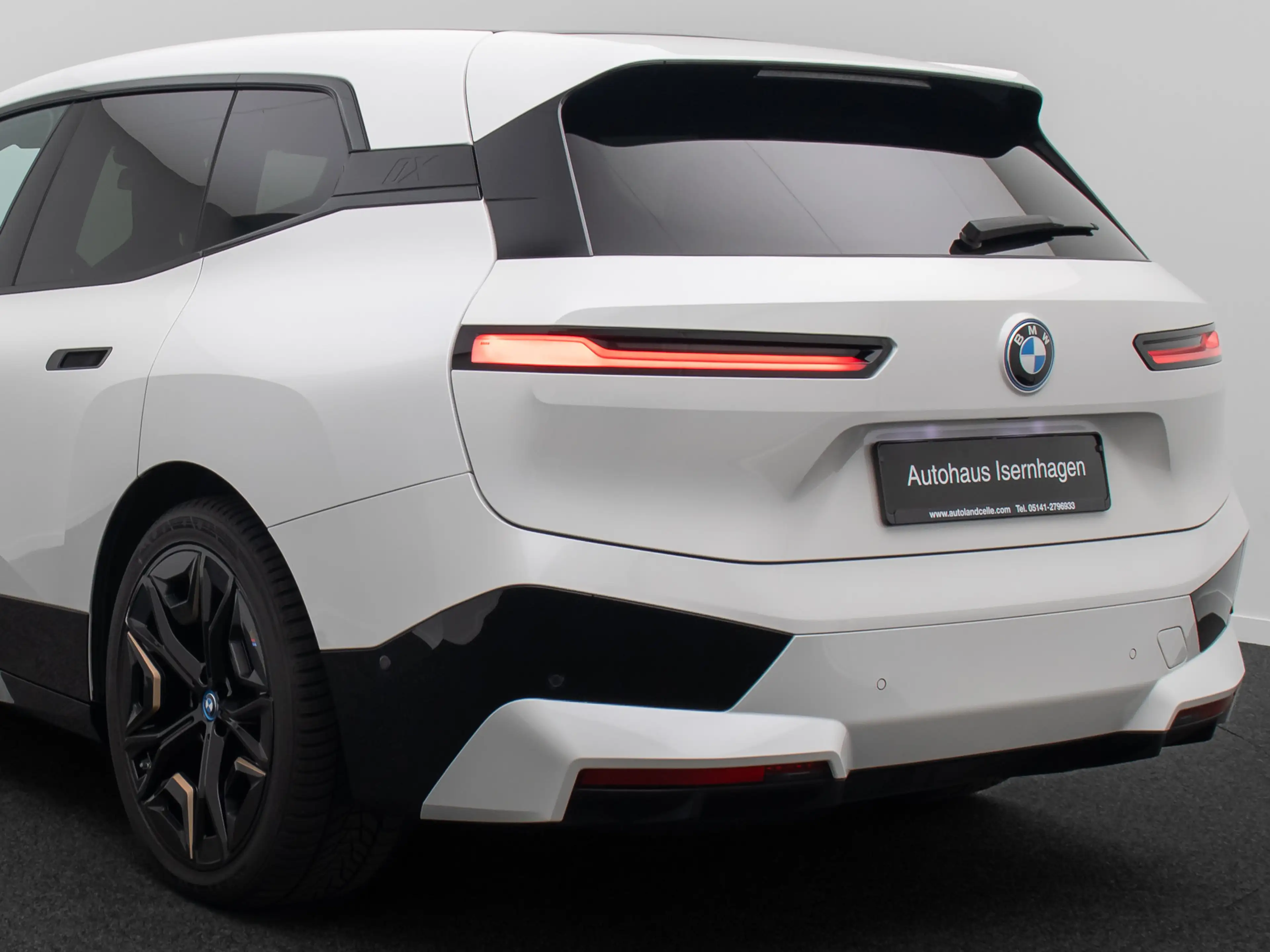 BMW iX Sport 360°SkyLounge H K SoftClose 22Zoll — photo 15