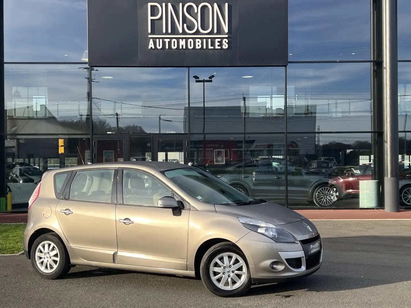 Renault Scenic Scenic 1.9 dCi FAP - 130 Euro 5 III MONOSPACE Privilège PHASE 1 Beige - 1