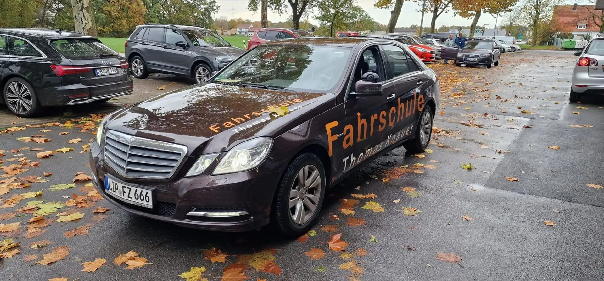 Mercedes-Benz E 200 CGI Automatik/Xenon+/Neue Steuerkette..... Braun - 1