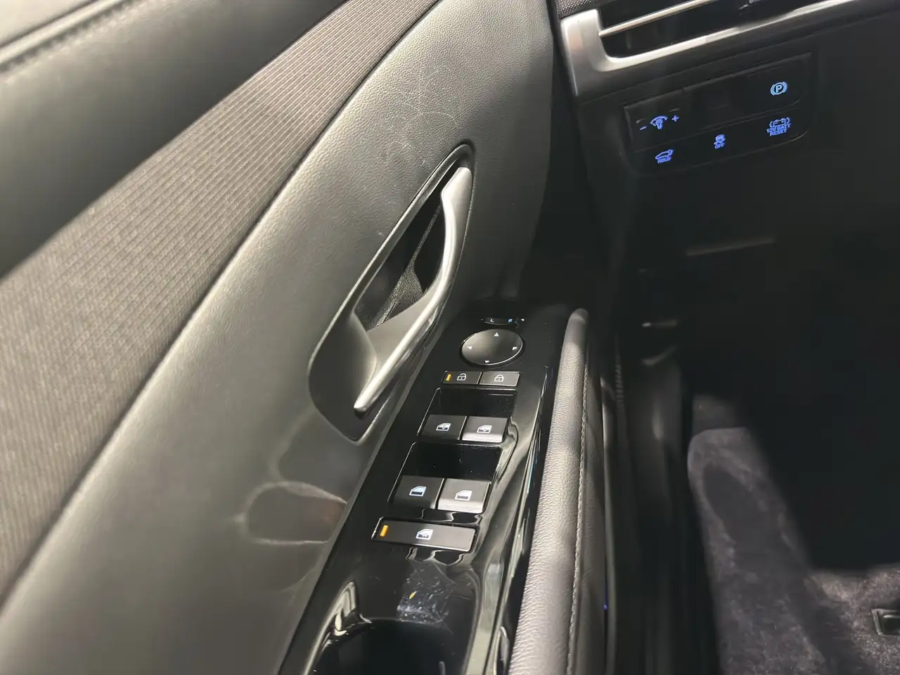 Hyundai TUCSON снимка Hyundai TUCSON