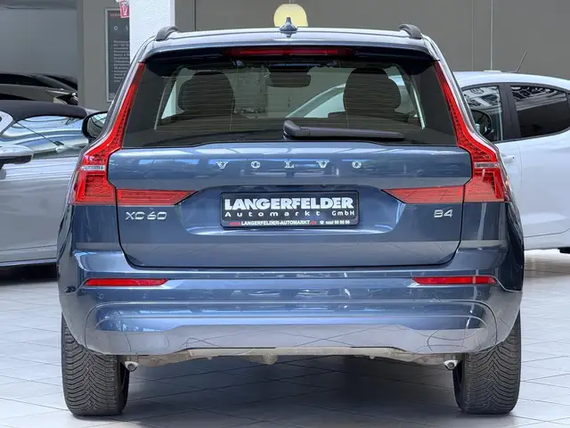 Volvo XC60 view 4