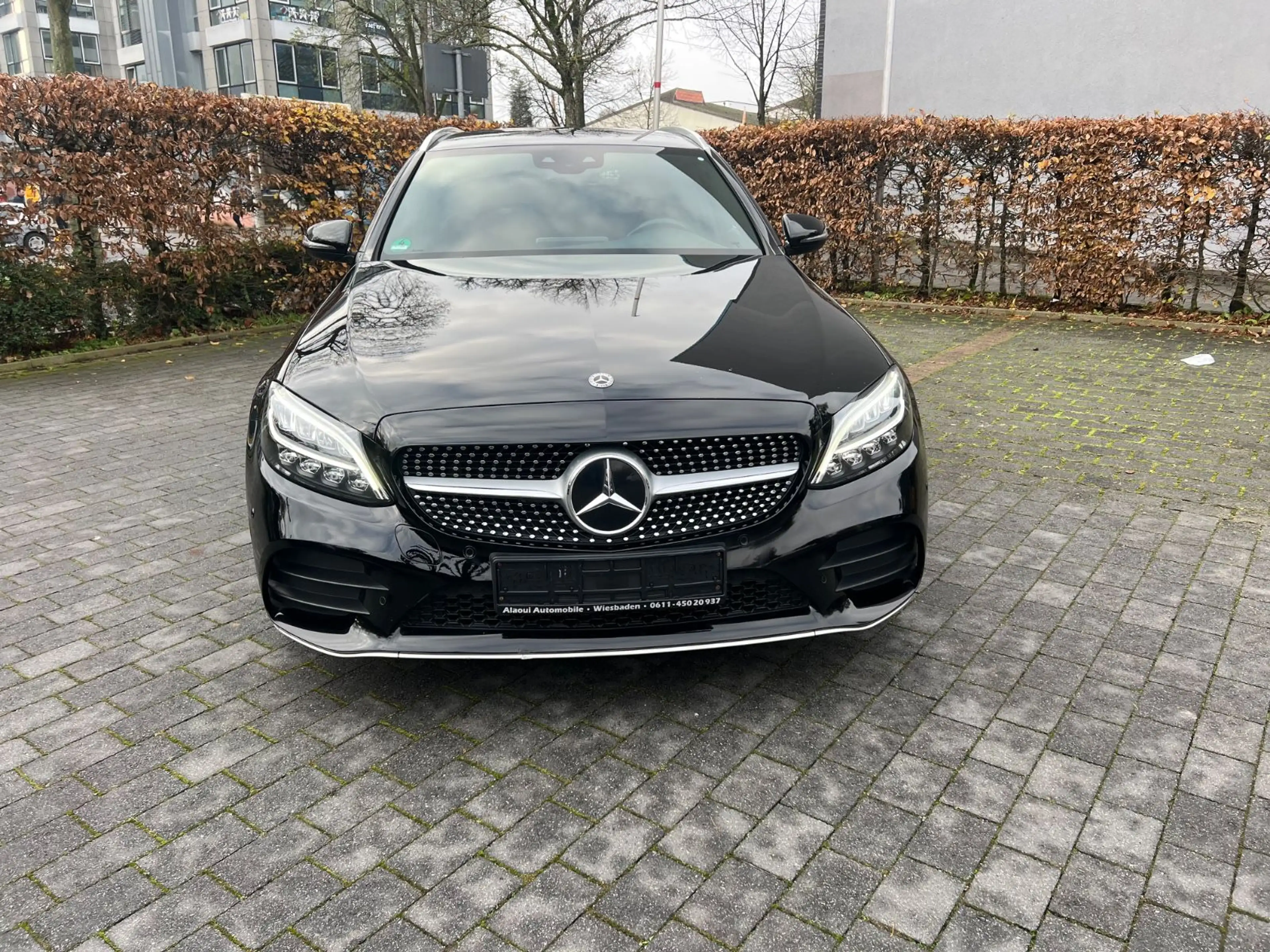 Mercedes-Benz C 220 T-Modell ~AMG Line~ — photo 3