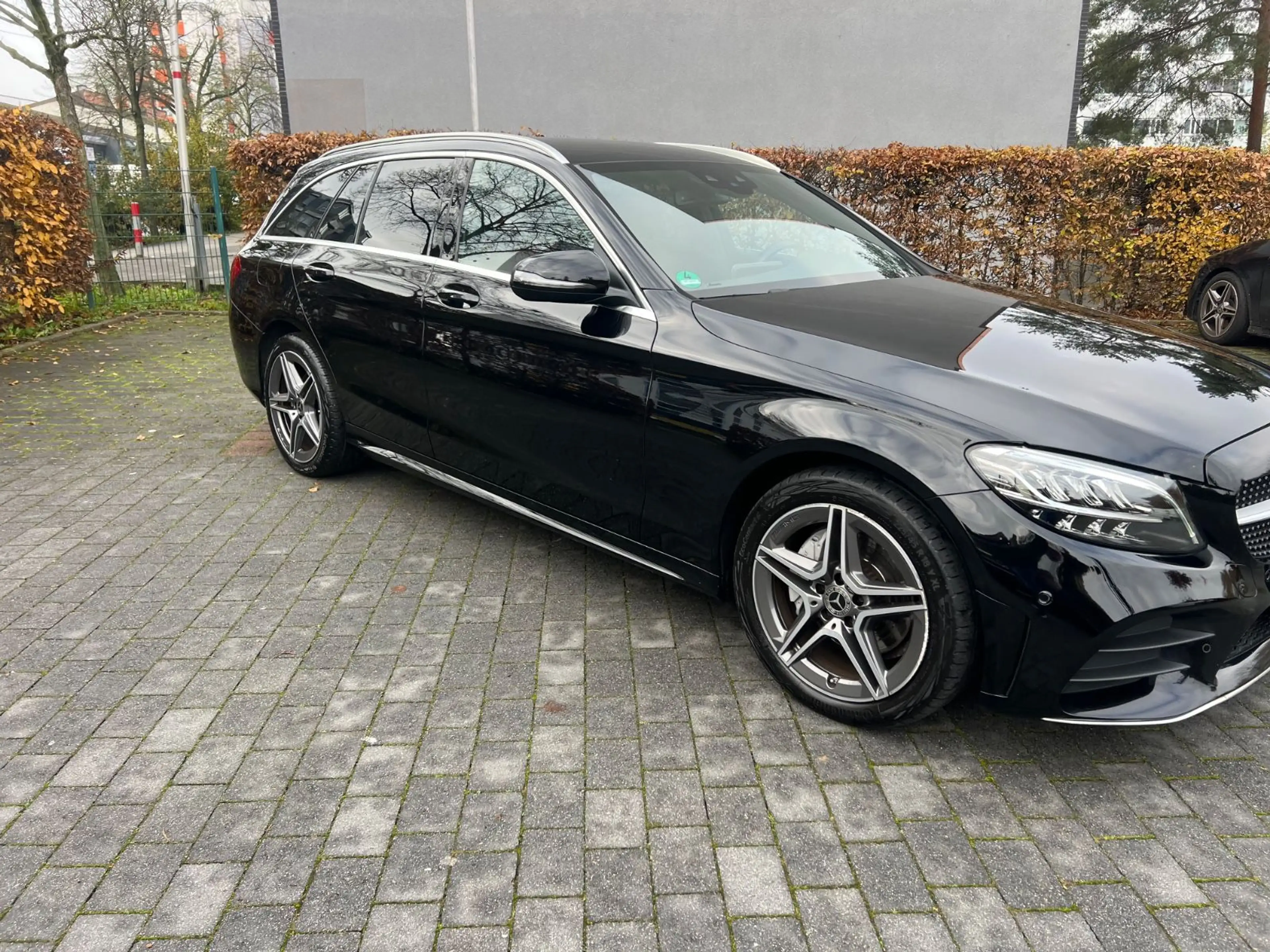 Mercedes-Benz C 220 T-Modell ~AMG Line~ — photo 6