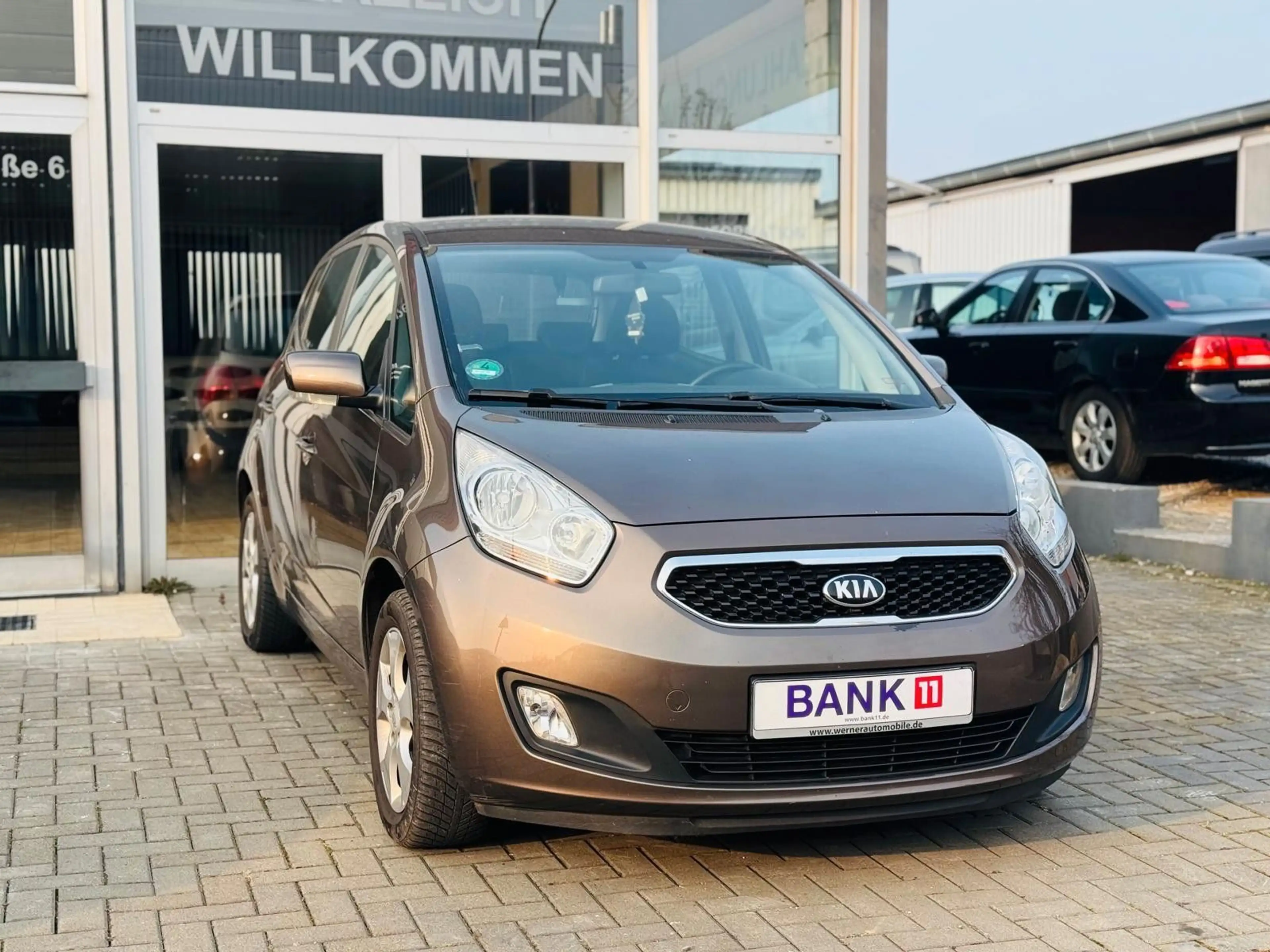 Kia Venga 1.6 — photo 3
