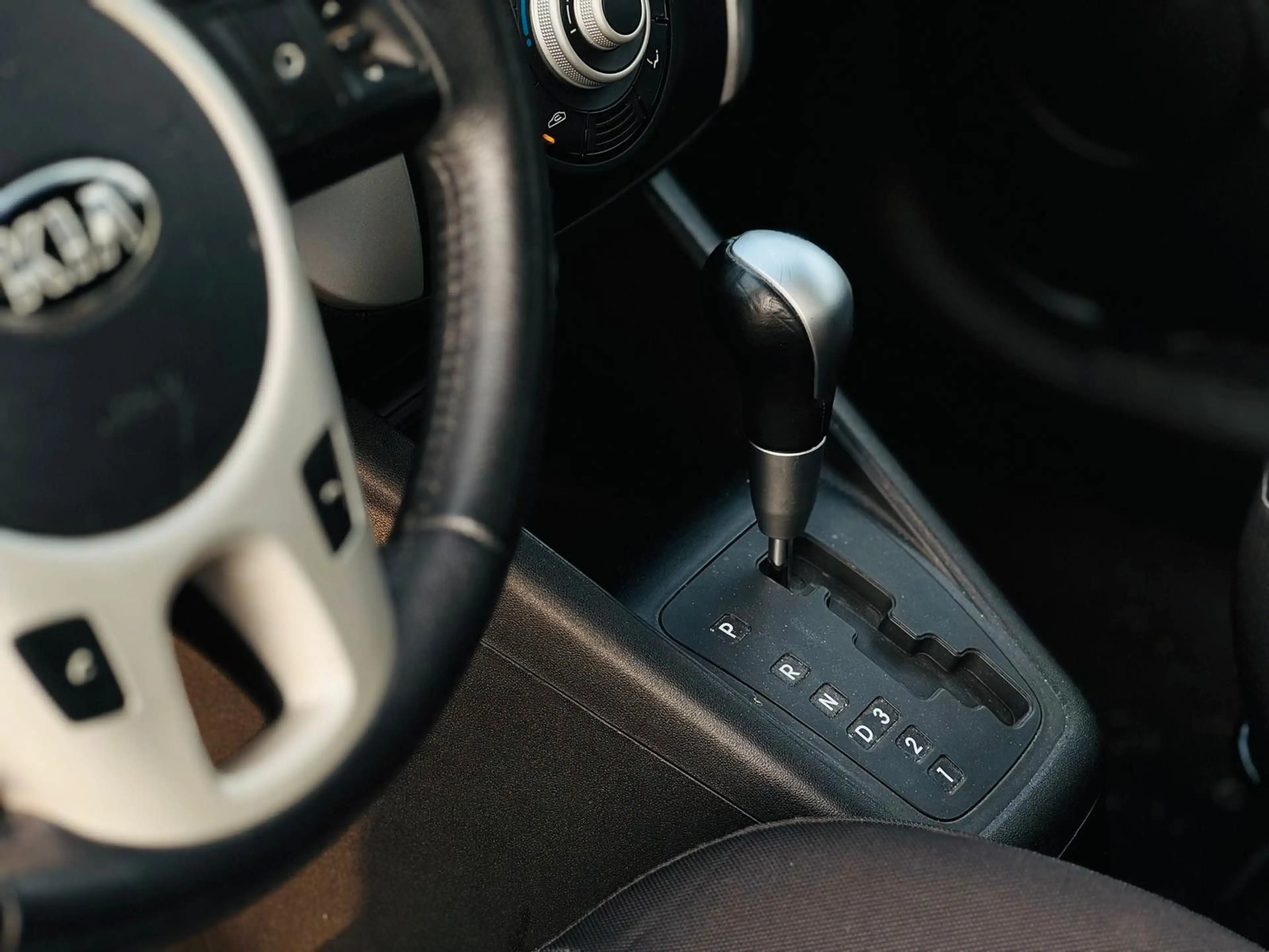 Kia Venga 1.6 — photo 9