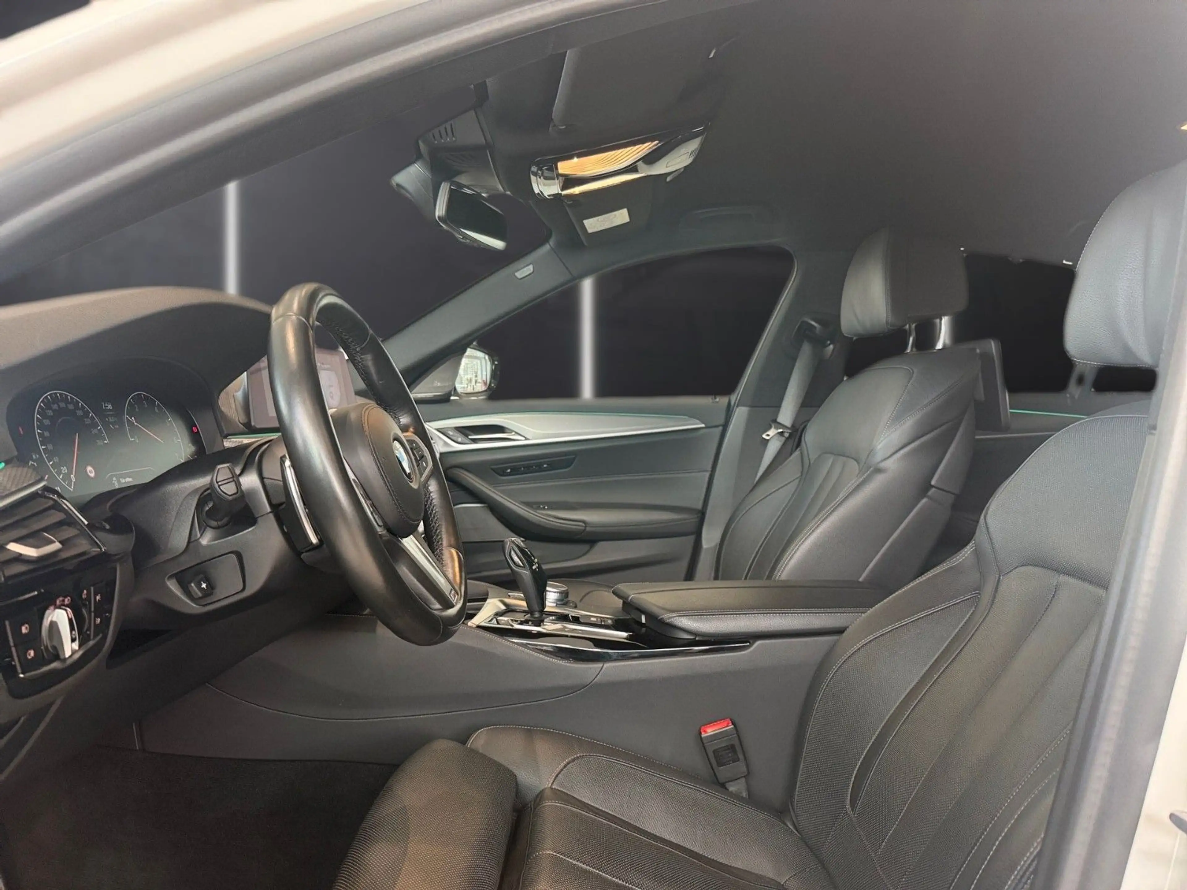 BMW 540 i xDrive M-Sport Aut.*Sitzkühlung*Massage* — photo 15