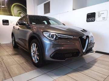 - Stelvio 2.2 Turbodiesel 210 CV AT8 Q4 Executive