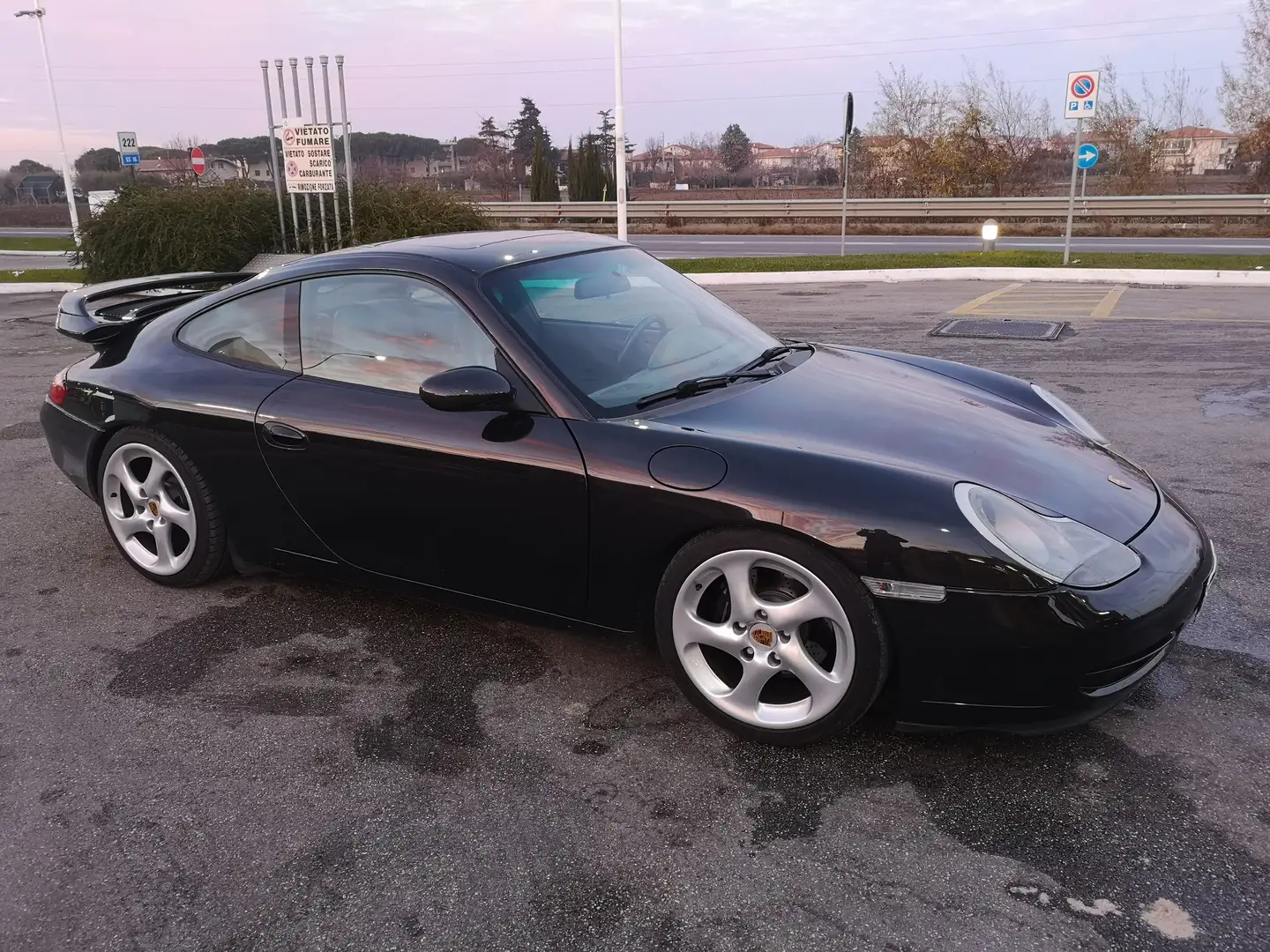 Porsche 911 911 IV Carrera 996 Coupe Coupe 3.4 Carrera Schwarz - 1