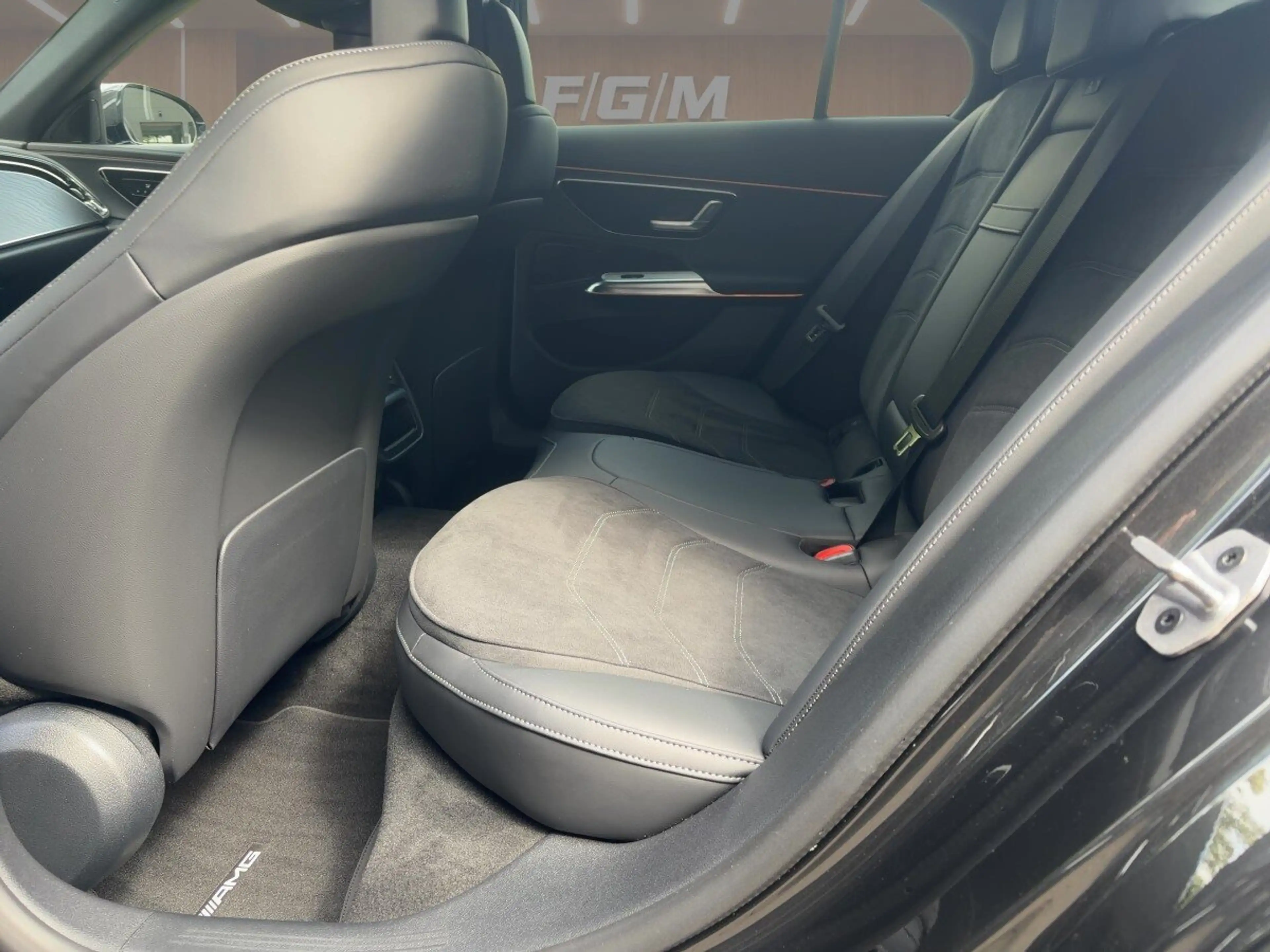 Mercedes-Benz E 450 E 450 4MATIC Limousine AMG-Line/360/Memory/Keyless — photo 7