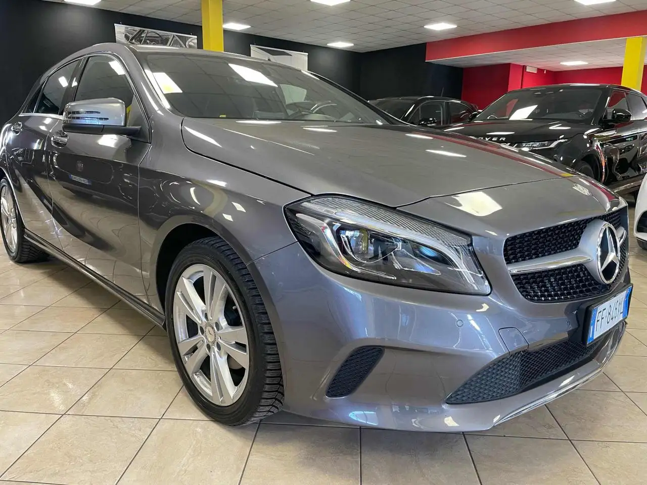 Mercedes-Benz A 180