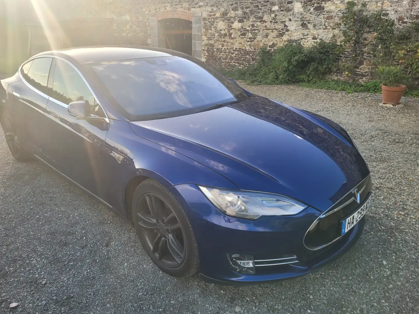 Tesla Model S MODEL S 85 kWh Dual Motor - 1