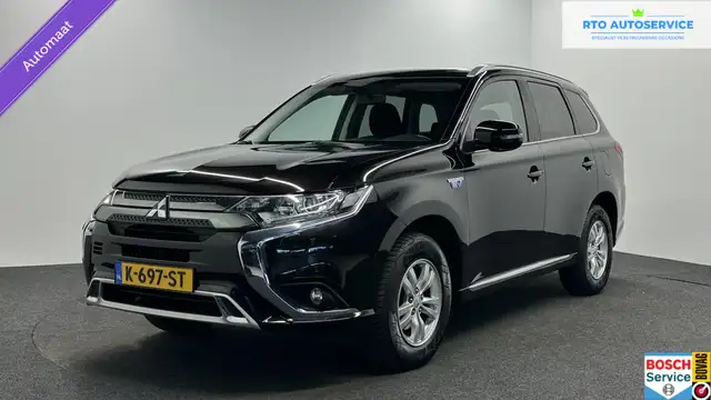 Mitsubishi Outlander 2.4 PHEV Pure TREKHAAK CARPLAY NAVI CAMERA CRUISE.