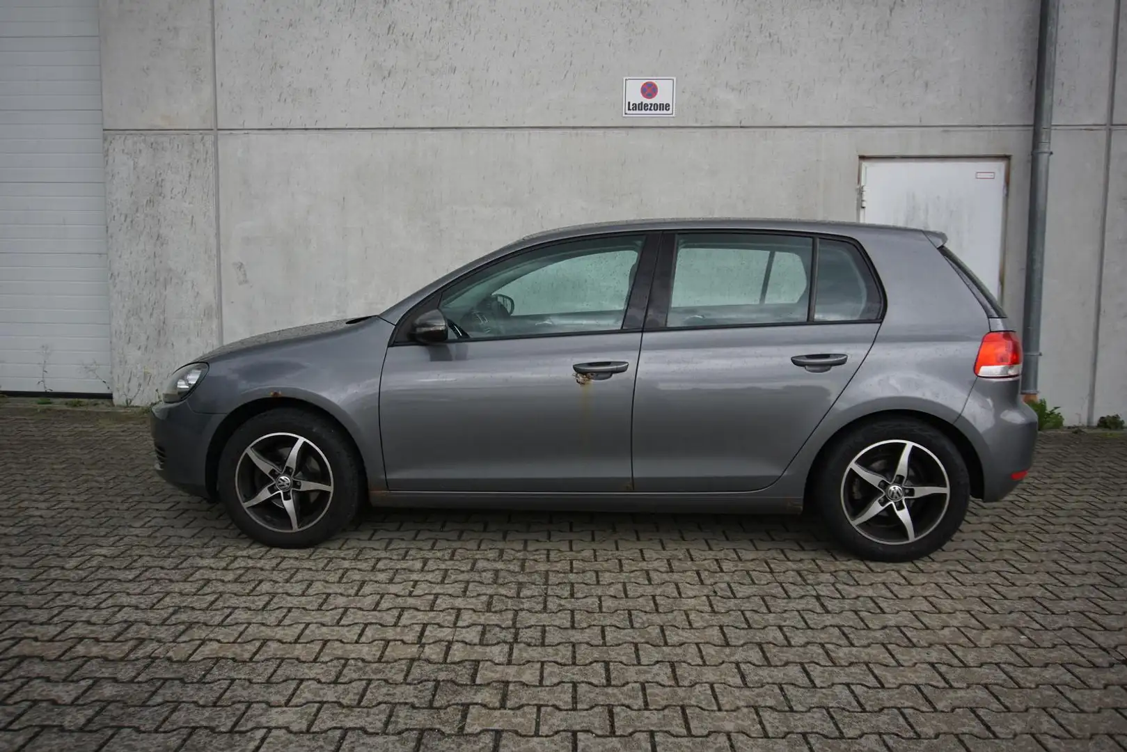 Volkswagen Golf 1.4 16V Trendline SHZ PDC Klima Radio Grey - 2