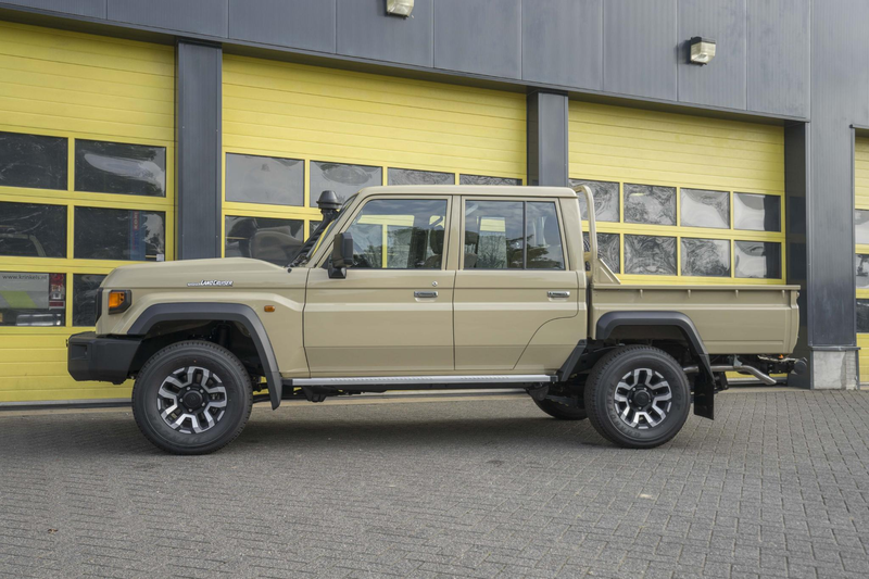 Toyota Land Cruiser Landcruiser GRJ 79 DC 4.0 V6 EURO-6 A/T — photo 11