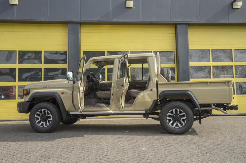 Toyota Land Cruiser Landcruiser GRJ 79 DC 4.0 V6 EURO-6 A/T — photo 12