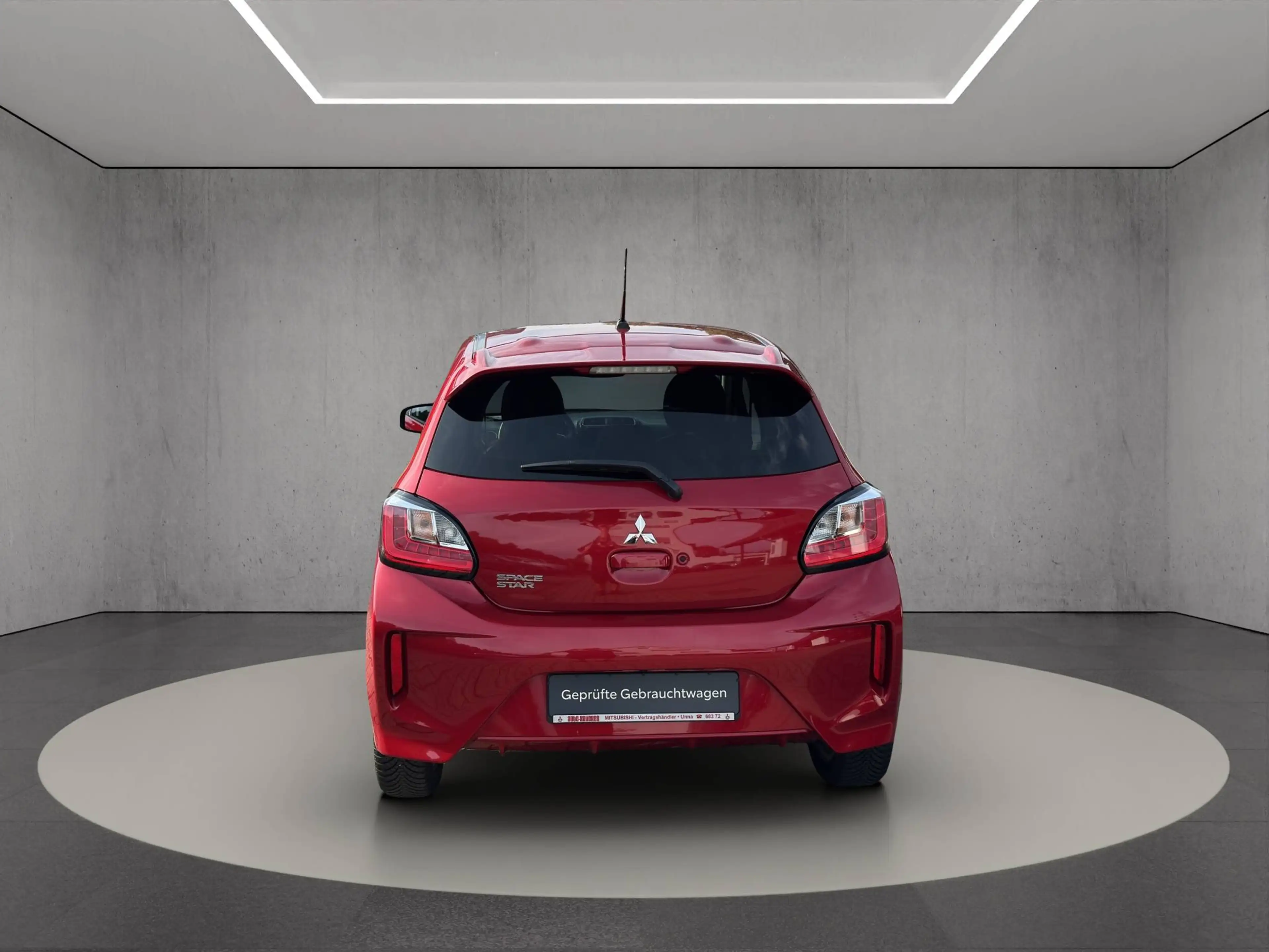 Mitsubishi Space Star 1.2 TOP CVT WENIG km (!) , scheckheftgepflegt, Ganzjahresreifen und Standheizung — photo 5