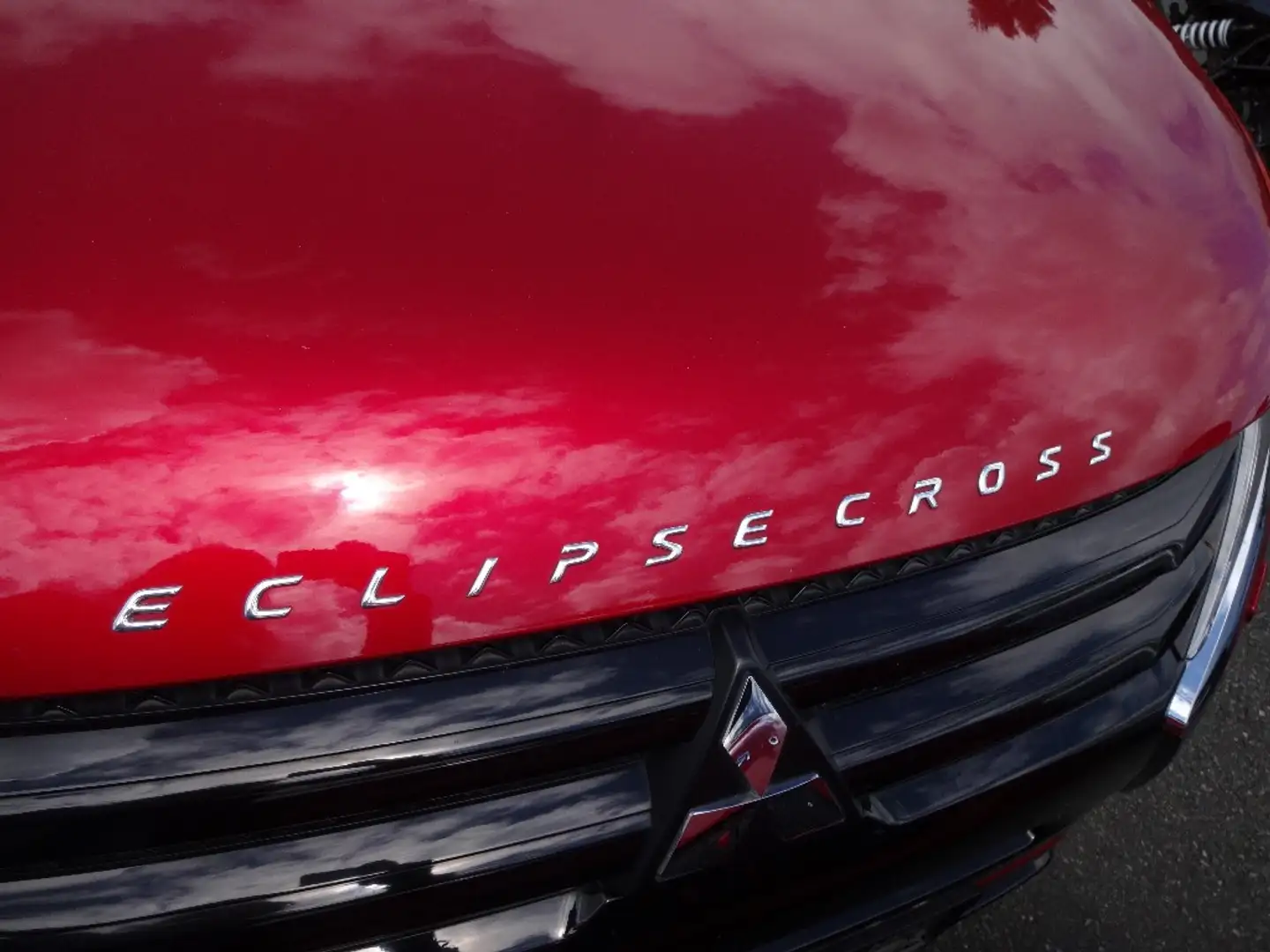 Mitsubishi Eclipse Cross Active+ 1.5 T-MIVEC 2WD 6-Gang Rot - 2