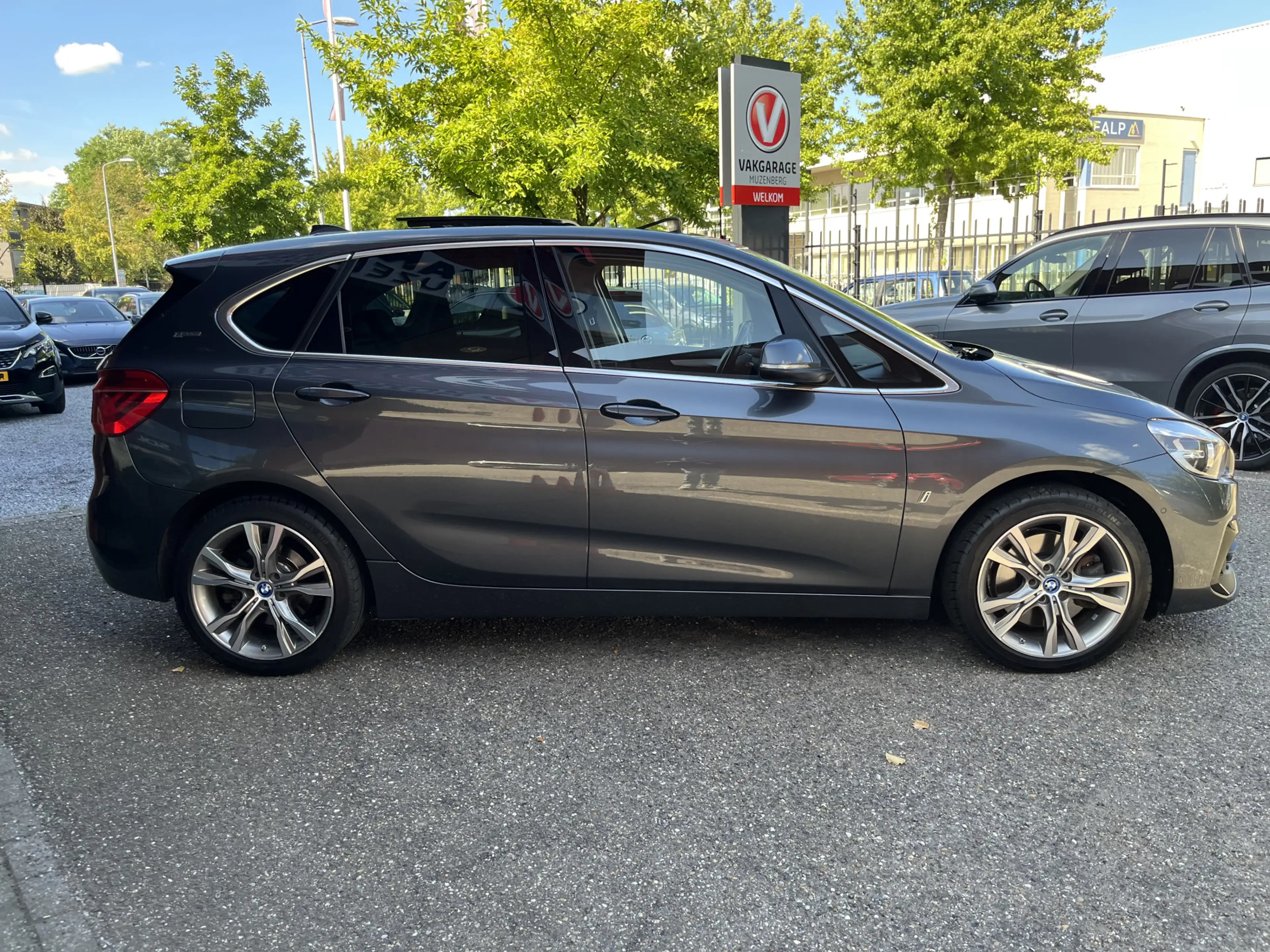 BMW 225 2-serie Active Tourer 225xe iPerformance Executive — photo 10