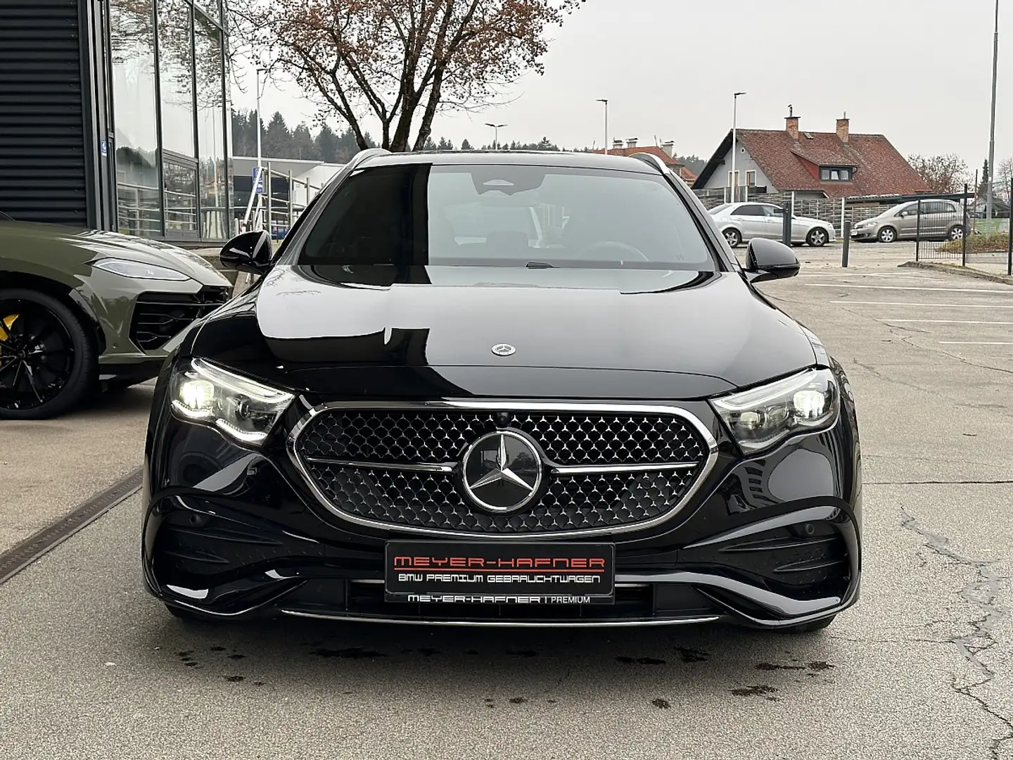 Mercedes-Benz E 300 de T PHEV EQ Tech 4Matic Aut. Schwarz - 2