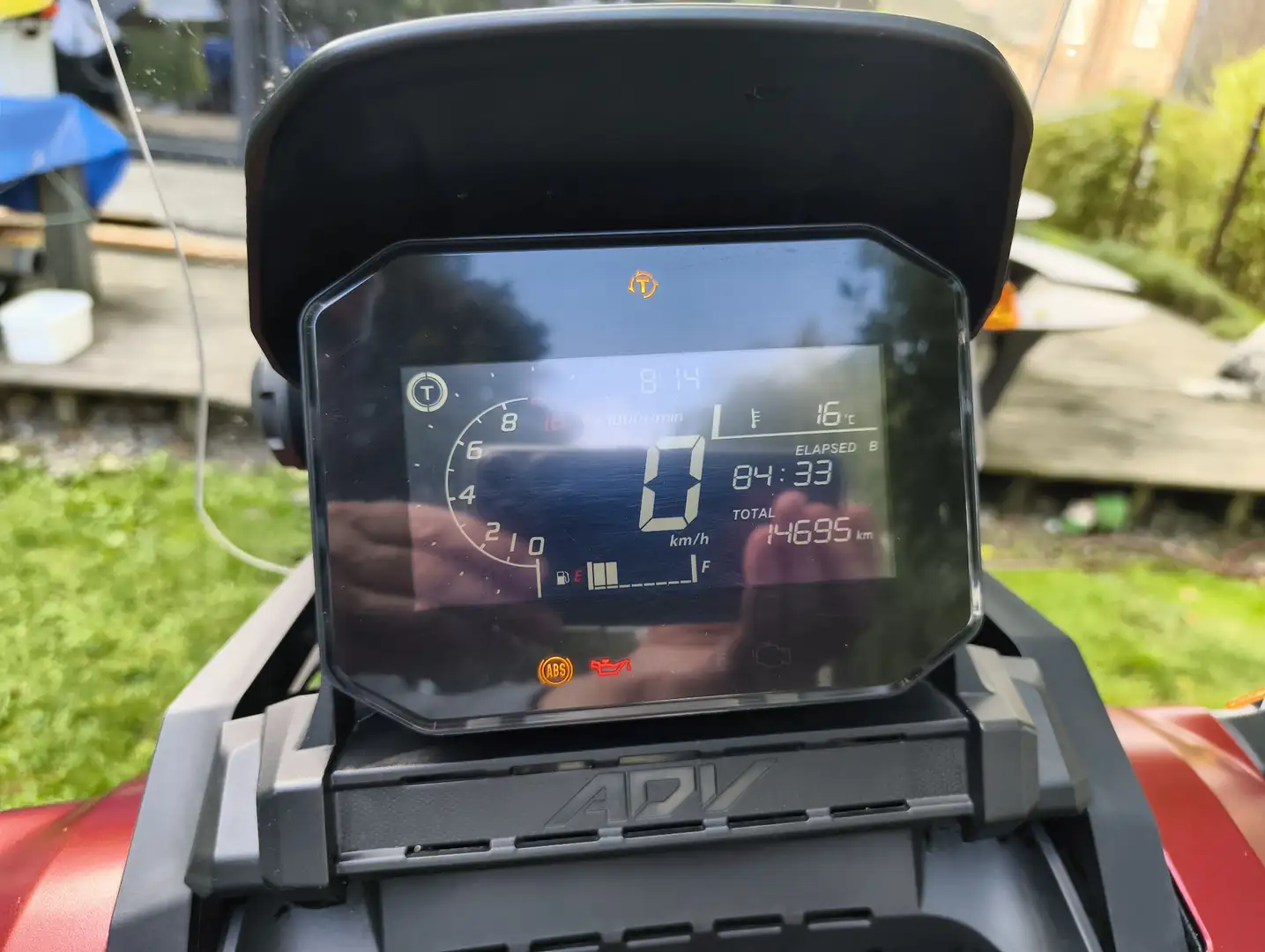 Honda ADV 350 Rouge - 1