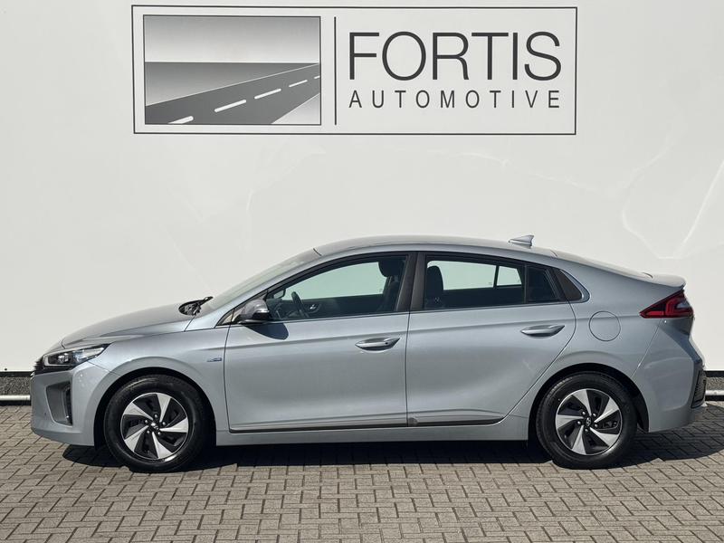 Hyundai IONIQ 1.6 GDi Comfort NL-AUTO | NAVI | CARPLAY | CAMERA — photo 8