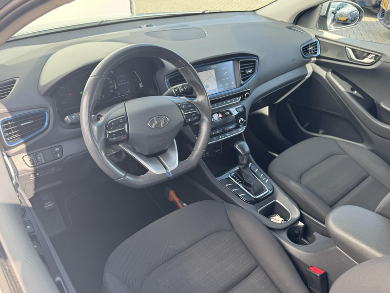 Hyundai IONIQ 1.6 GDi Comfort NL-AUTO | NAVI | CARPLAY | CAMERA — photo 4