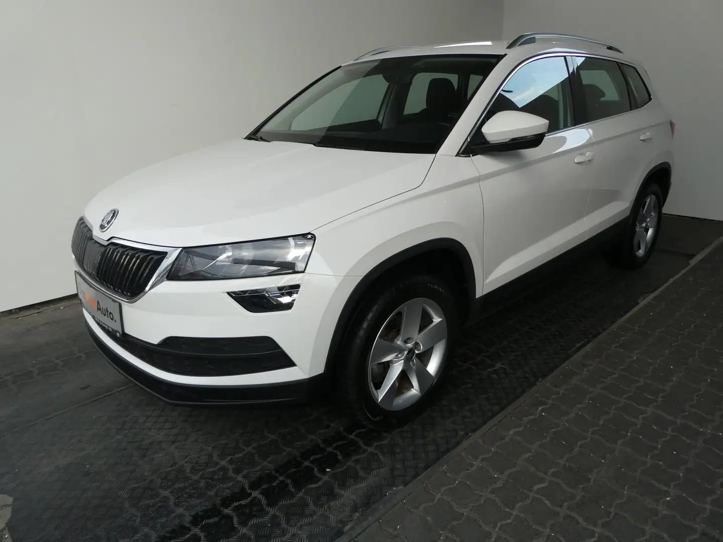 Skoda Karoq Ambition SC TSI Weiß - 1