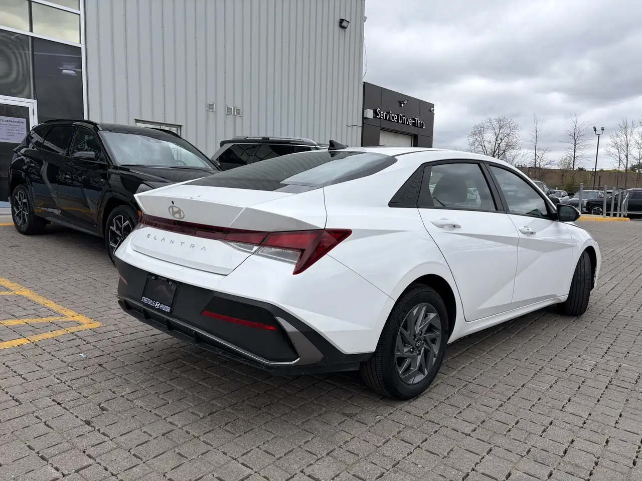 Hyundai ELANTRA снимка Hyundai ELANTRA