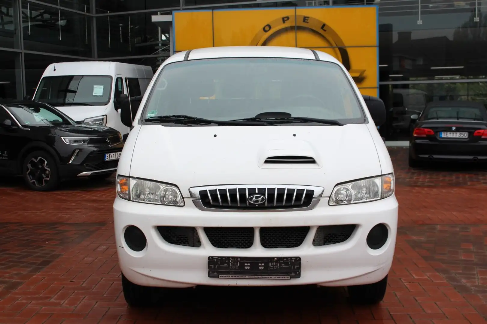Hyundai H-1 Kasten  Tüv 07/26 Motorschaden Blanco - 2