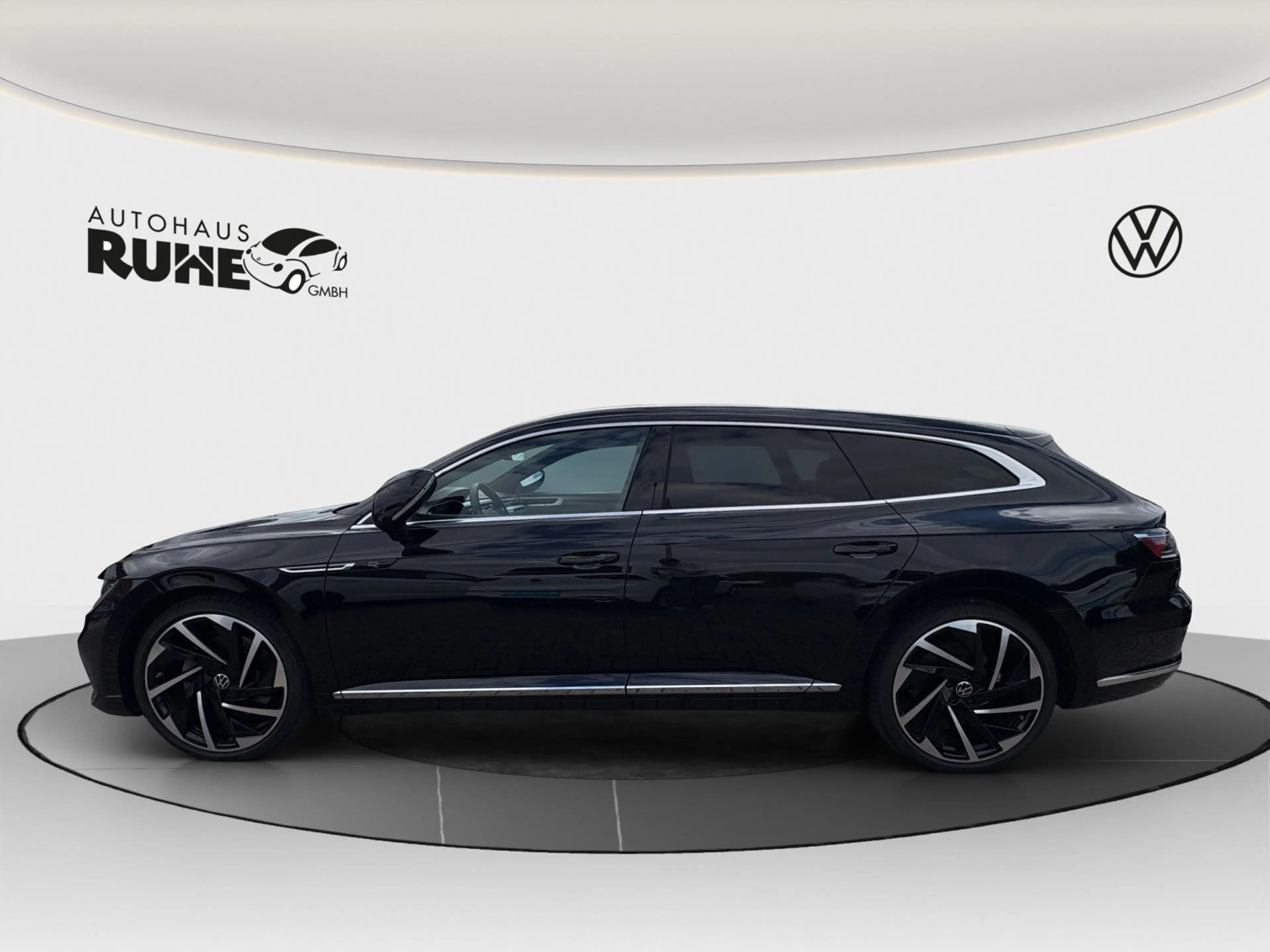 Volkswagen Arteon Shooting Brake R-Line 2.0 TSI 206 kW DSG — photo 2