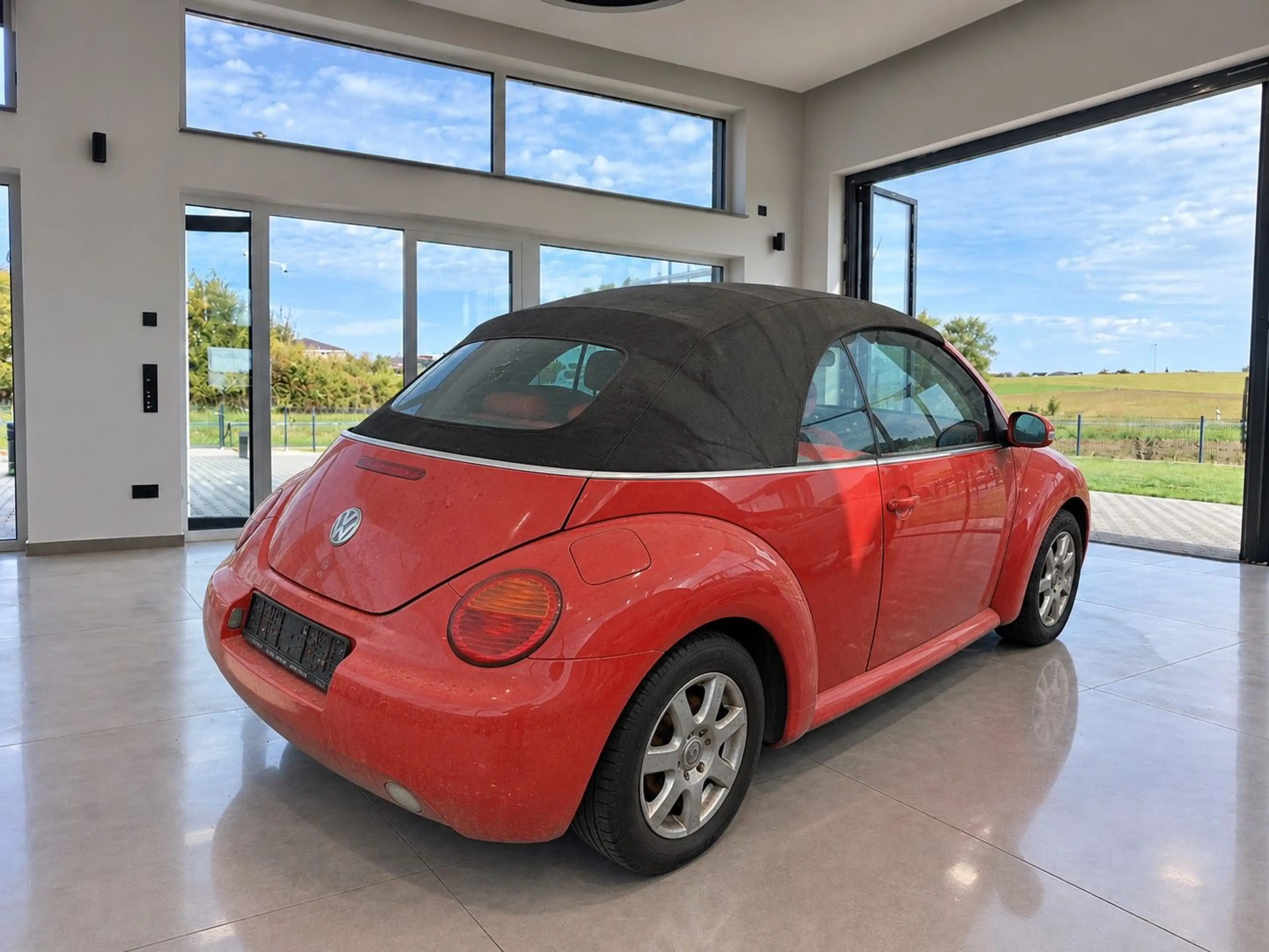 Volkswagen Beetle CABRIOLET** TüV NEU ** AUTOMATIK ! — photo 3