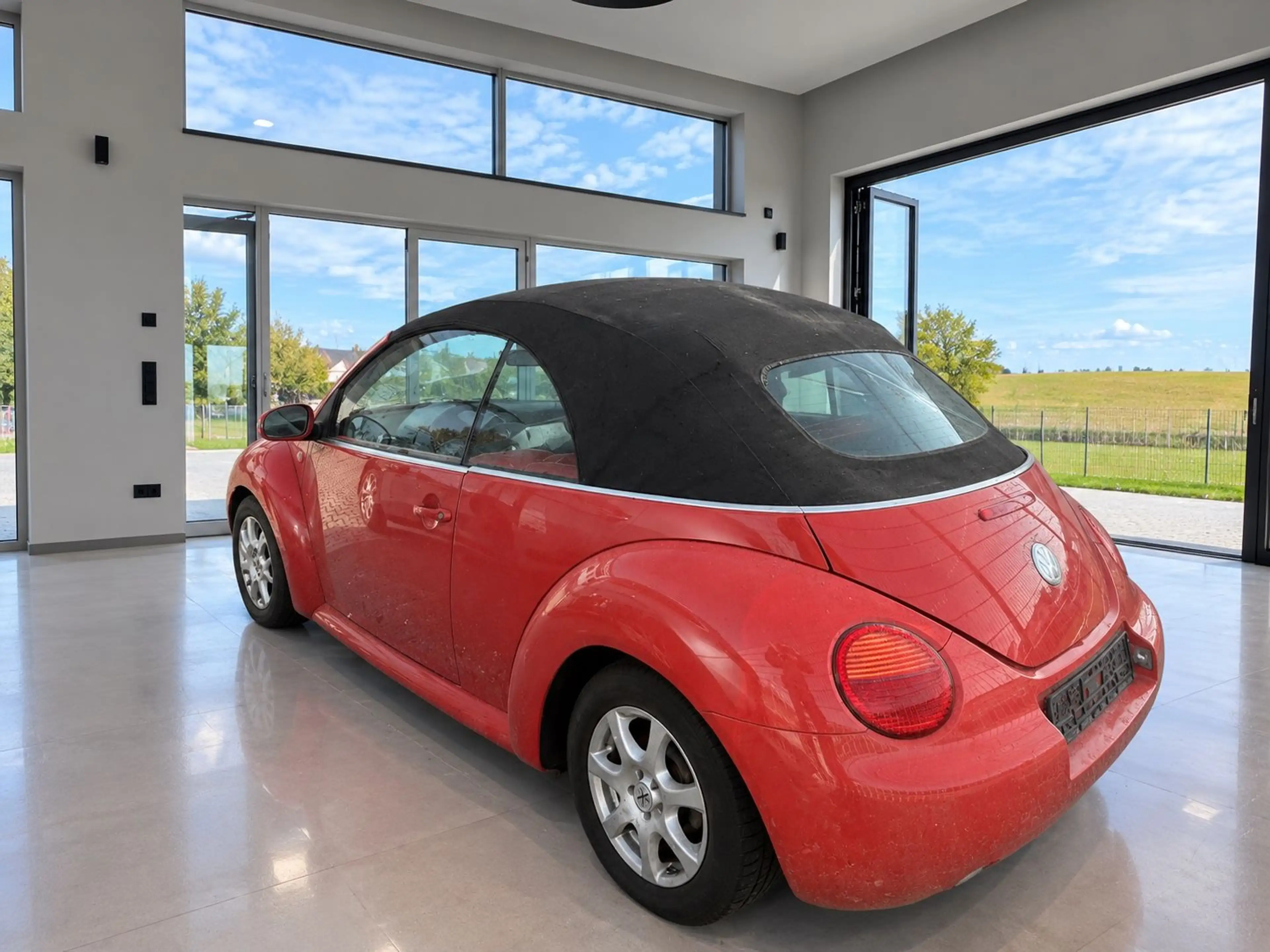 Volkswagen Beetle CABRIOLET** TüV NEU ** AUTOMATIK ! — photo 4