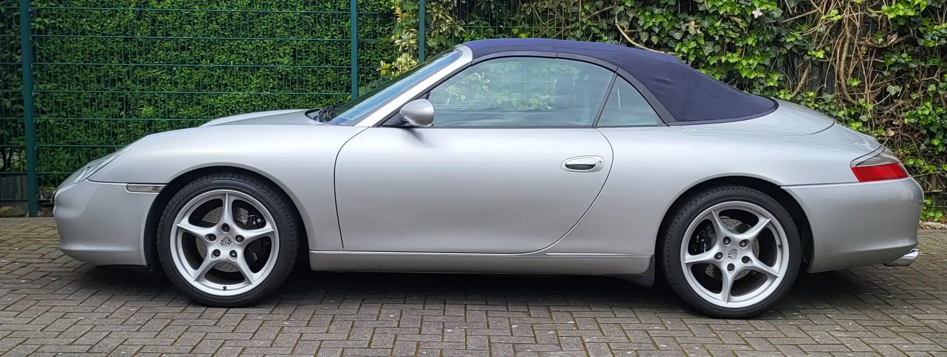Porsche 996 911 Carrera Cabrio Silber - 2