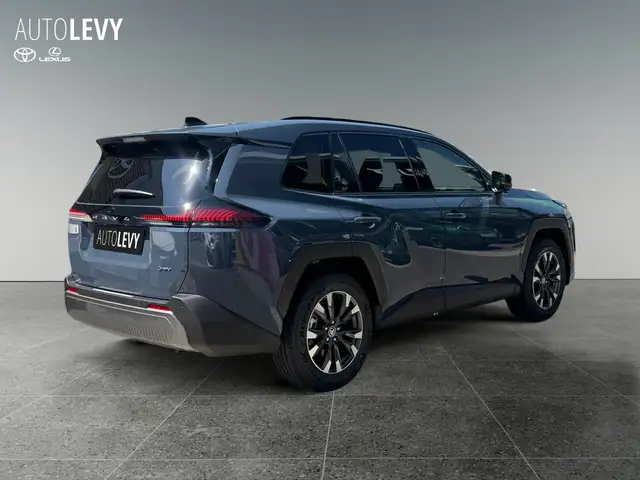 Toyota Rav4 view 6