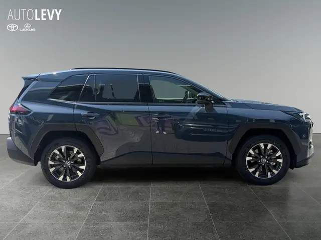 Toyota Rav4 view 7