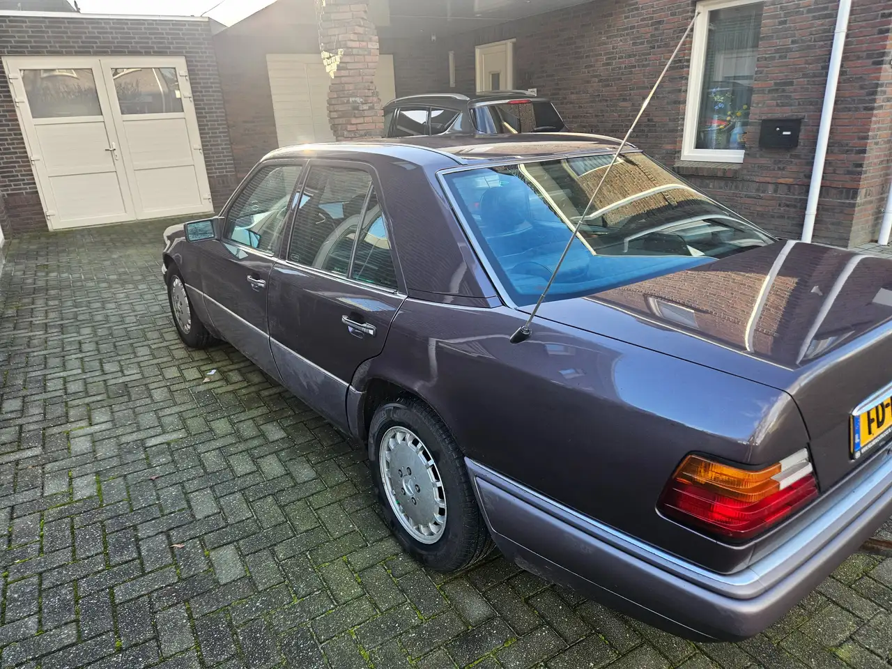 Mercedes-Benz E 300 300 D Turbo, foto 3