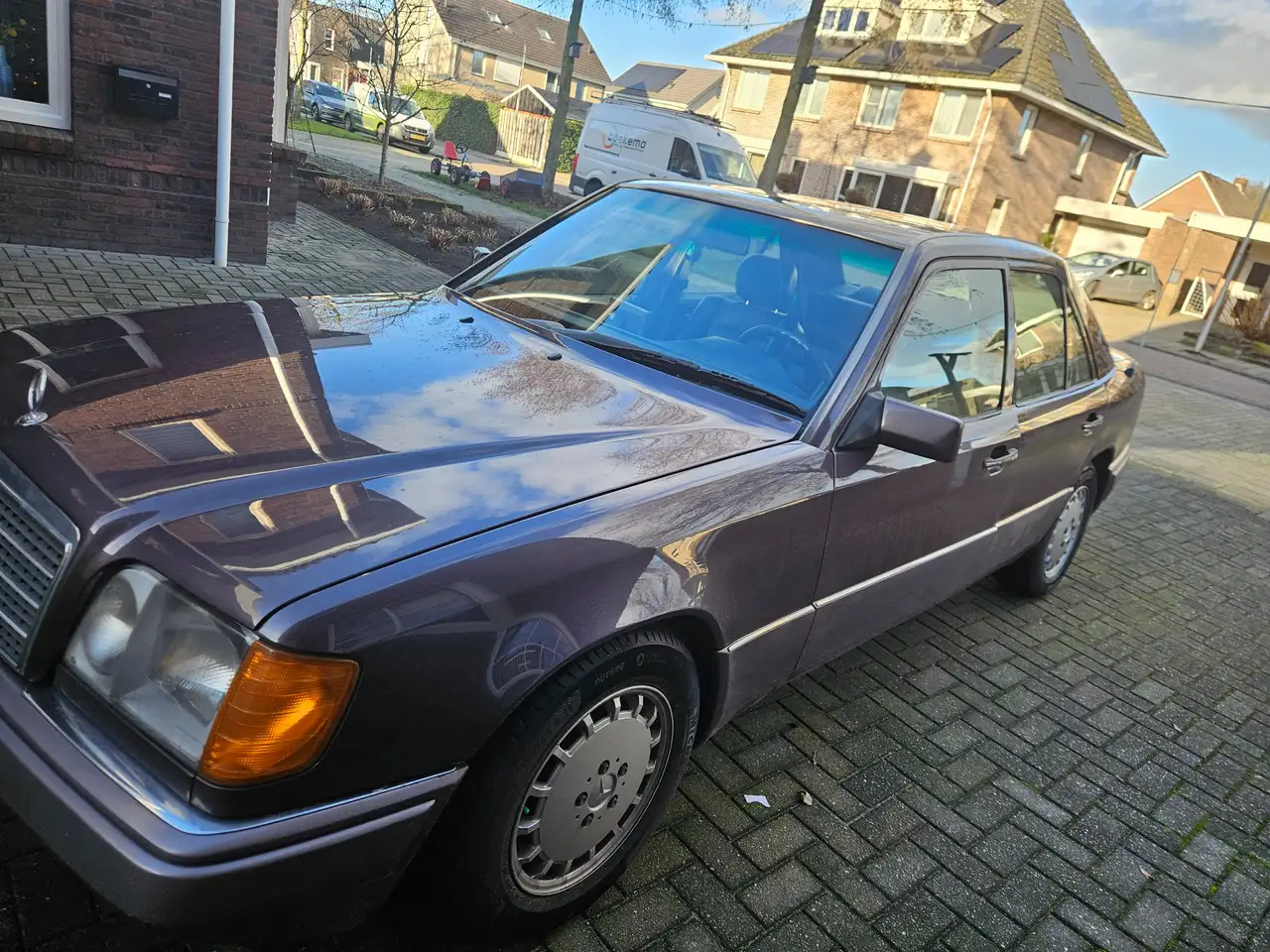Mercedes-Benz E 300 300 D Turbo, foto 2