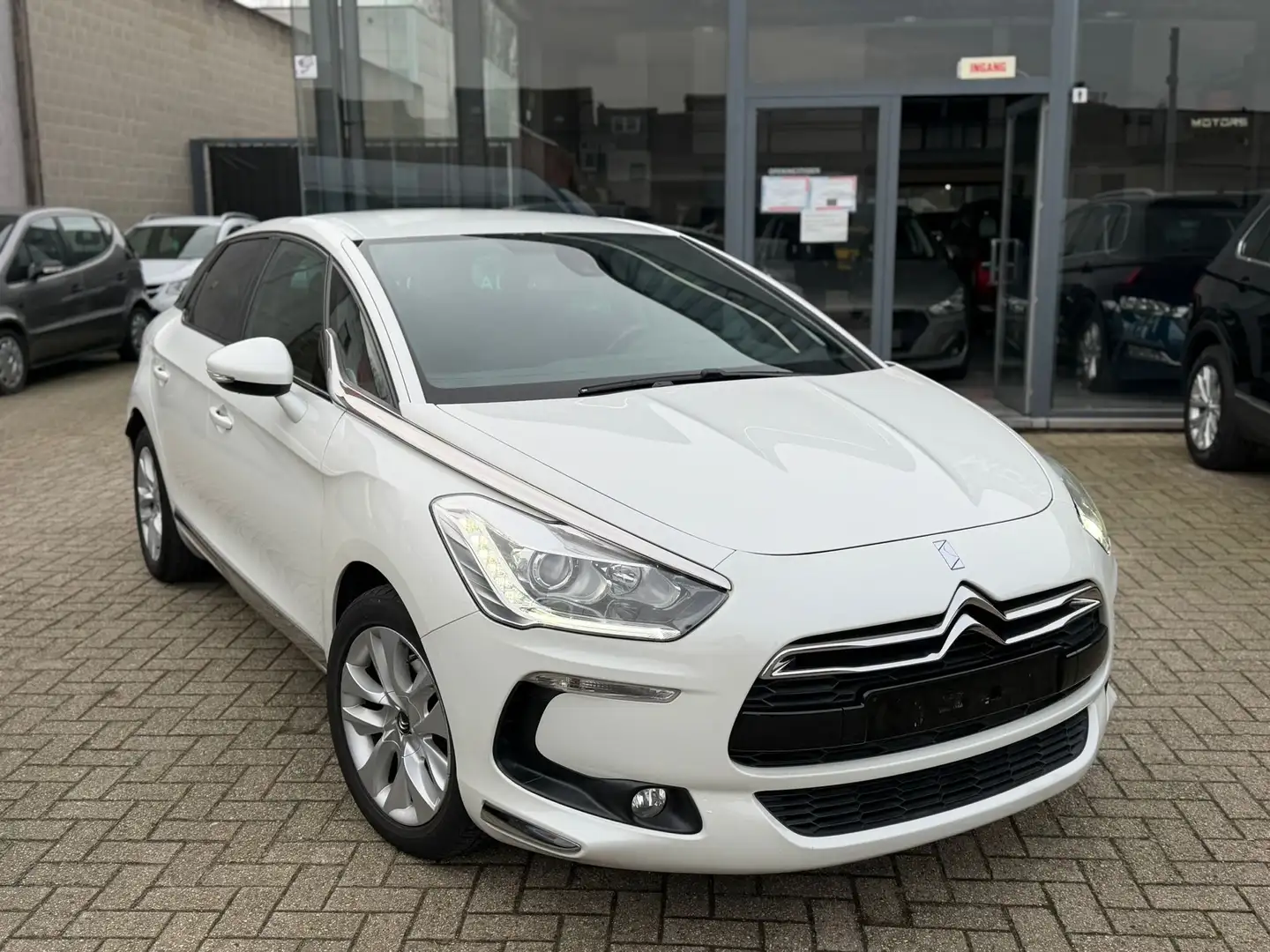 DS Automobiles DS 5 Weinig Km Automaat Benzine!! Weiß - 1