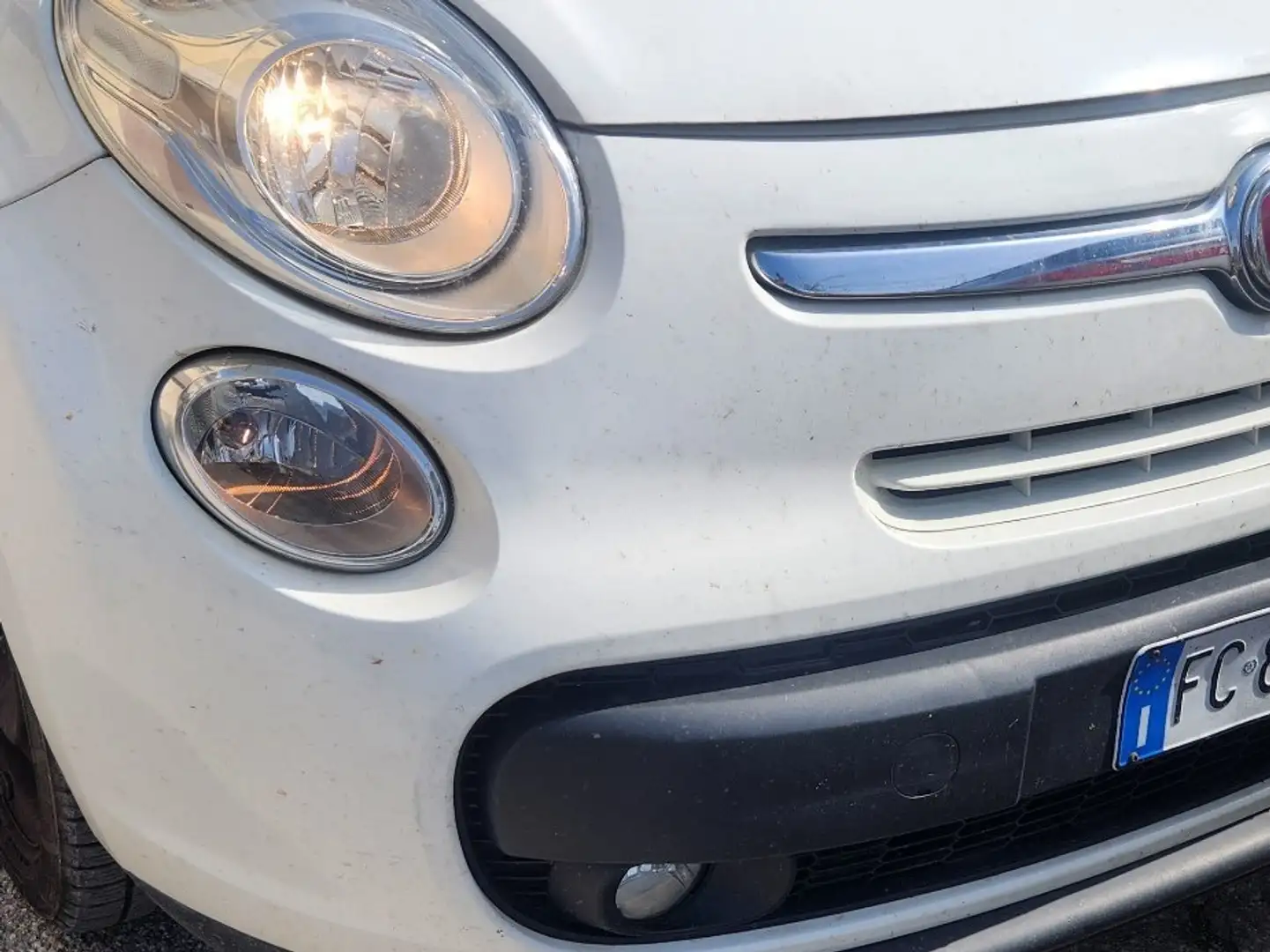 Fiat 500L 1.6 mjt Urban 120cv veicolo immatricolato N1 White - 1