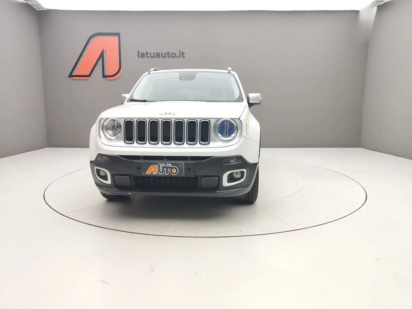 Jeep Renegade 2.0 MJT 140CV LIMITED 4WD AUTO Grijs - 2