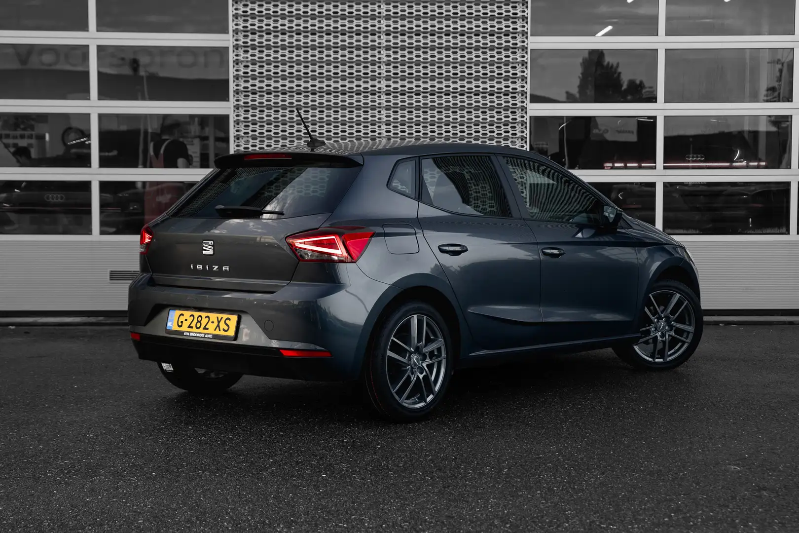 SEAT Ibiza 1.0 TSI 95 pk Style Business Intense Carplay | Cli Gris - 2