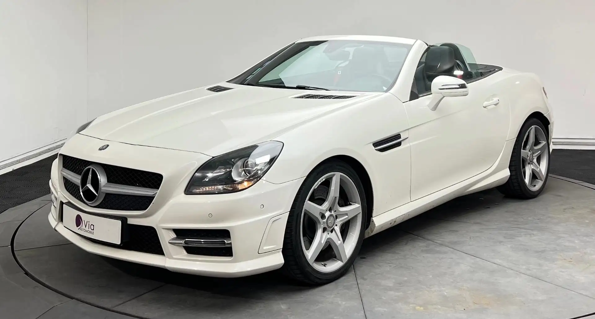 Mercedes-Benz SLK SLK 2.0 200 185 ch Amg line - Suivi Mercedes - Sièges Av Chauffa Schwarz - 1