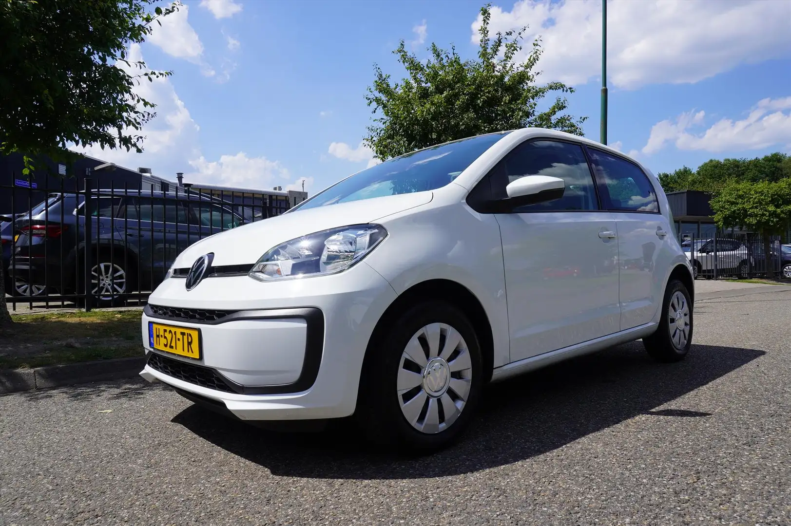 Volkswagen up! 1.0 60PK 4D BMT Executive Pakket Parkeer Camera Cl Wit - 1