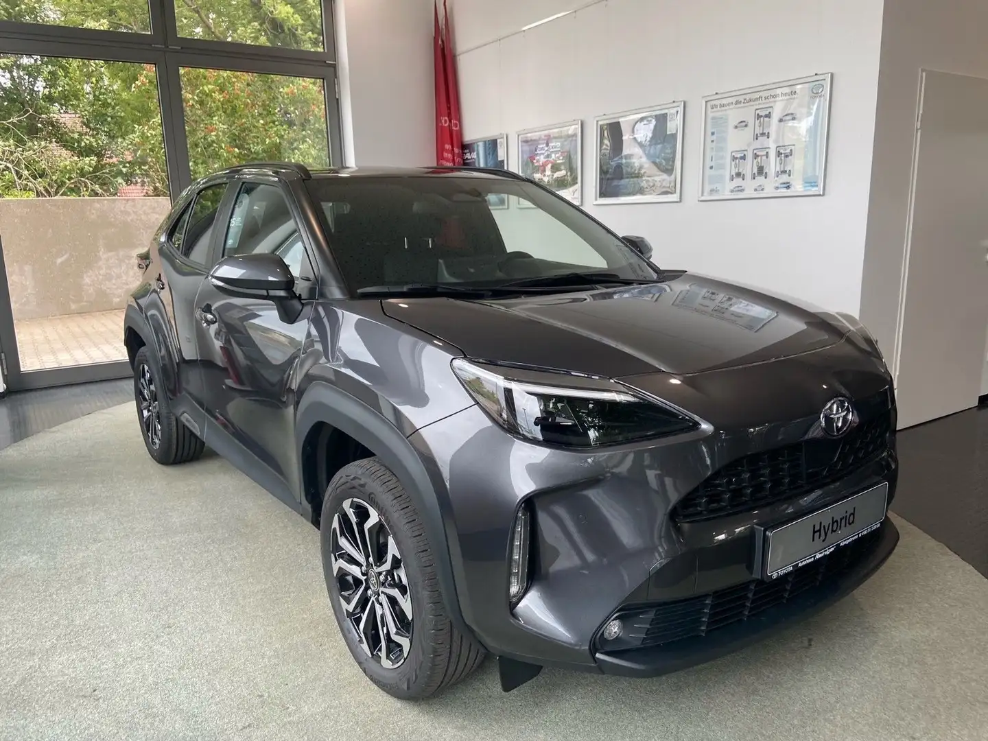 Toyota Yaris Cross Hybrid Teamplay*Safety-,Winter-Paket Grau - 1