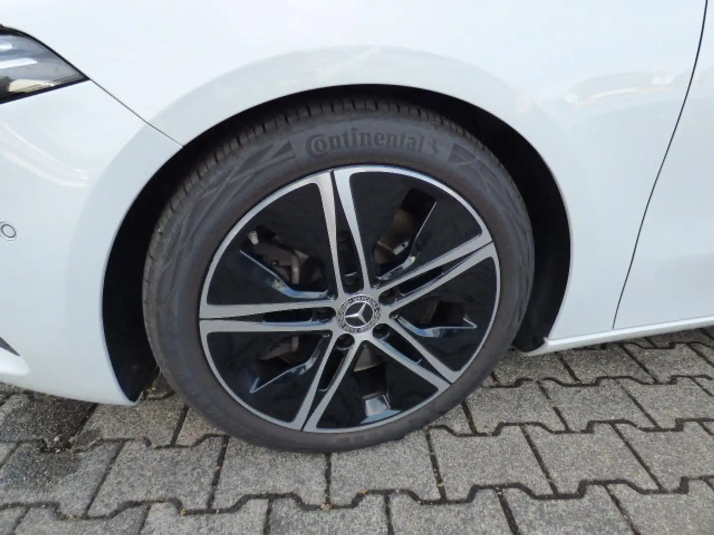 Mercedes-Benz A 220 A 220 Weiß - 2