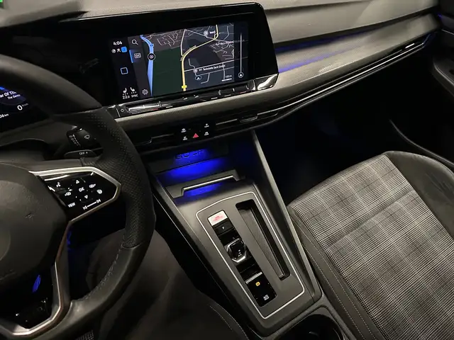 Volkswagen Golf view 19
