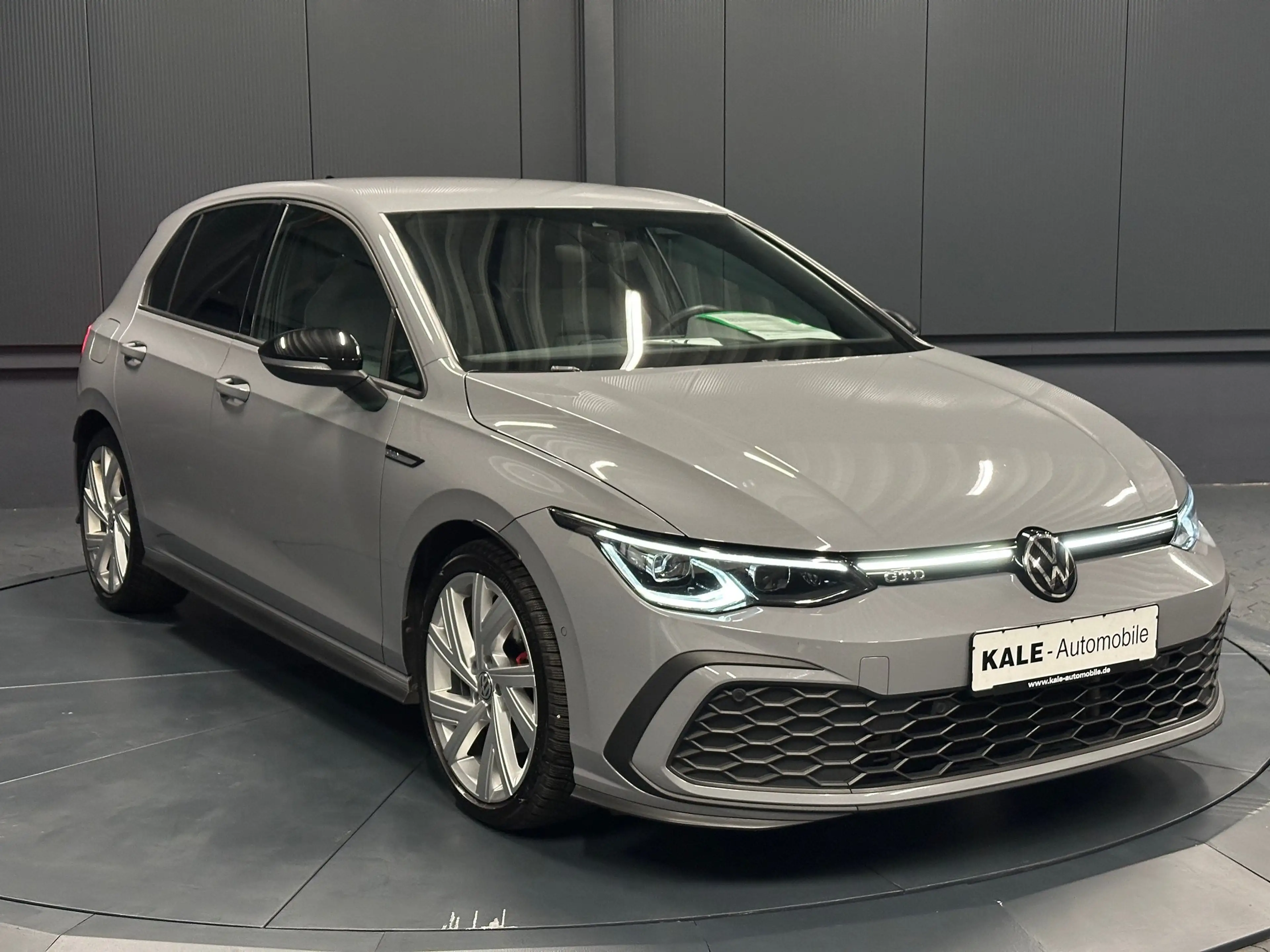 Volkswagen Golf GTD Lim. Black Style*18Zoll*KAMERA*MATRIX/IQ*Side-Ass* — photo 7