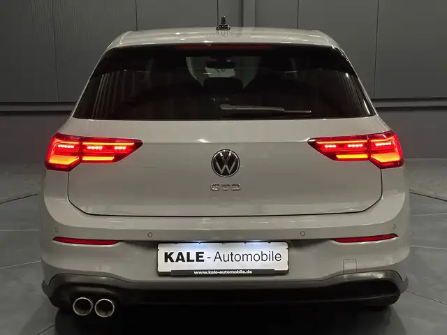 Volkswagen Golf view 4